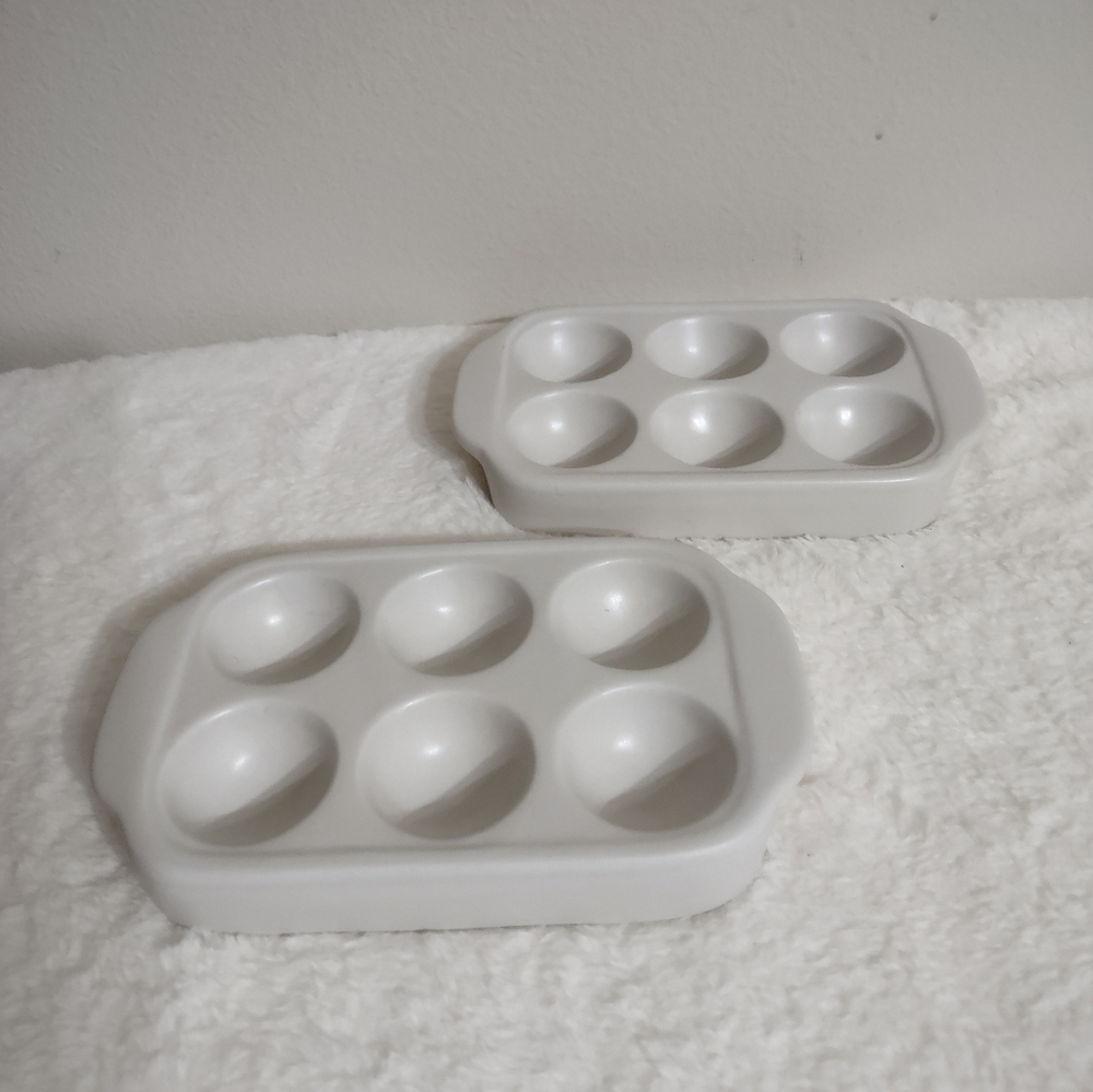 2 Ceramic 6 Egg Holders Off White "7.75 x 5.75"